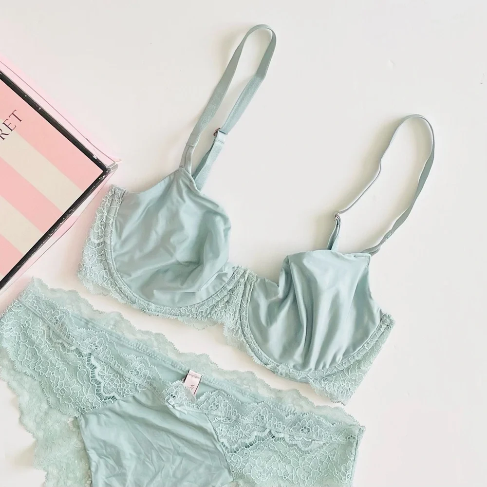 32DD LARGE Victoria’s Secret seafoam green bra set